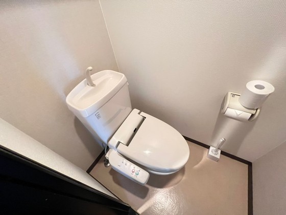 トイレ　※別部屋の写真です