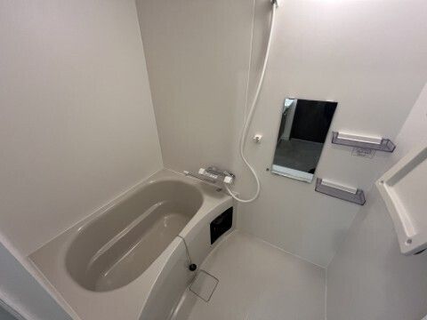バス・シャワールーム　別部屋参考写真となります