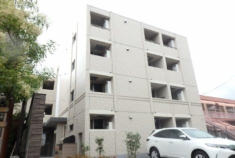建物外観　長岡天神駅徒歩6分。宅配ボックス完備で不在時も荷物受取可能