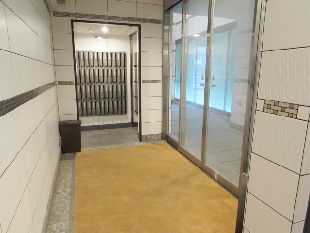 ロビー　建物の内部です