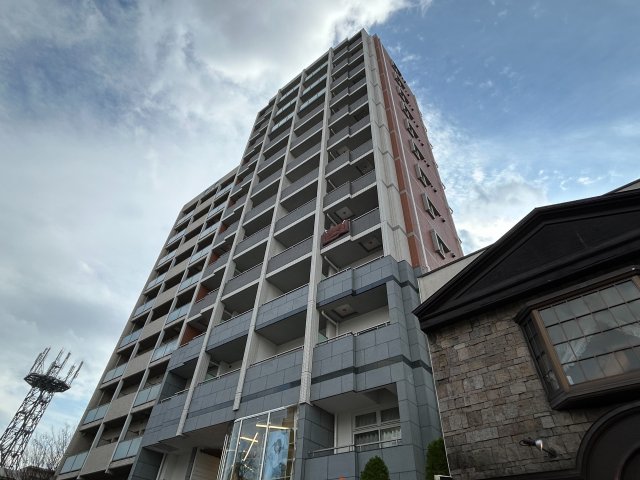 建物外観　こちら、外観パースです