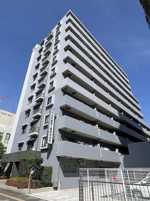 建物外観　オートロック完備