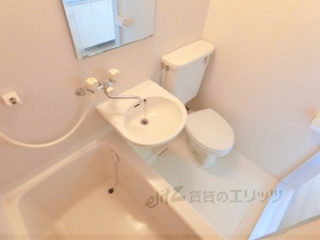 トイレ　ユニットバス