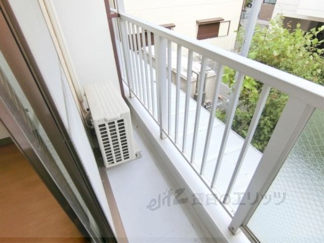 バルコニー　ベランダ