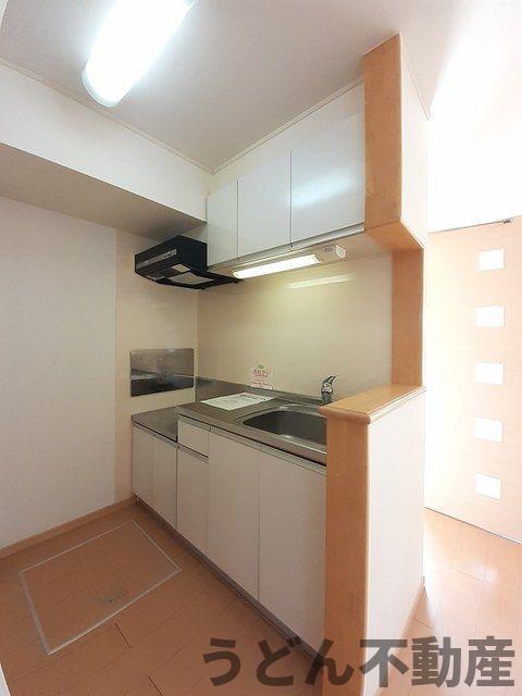 キッチン　うどん県のお部屋探しはうどん不動産へ うどんちゃんとLINE