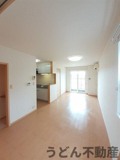 居室・リビング　うどん県のお部屋探しはうどん不動産へ うどんちゃんとLINE