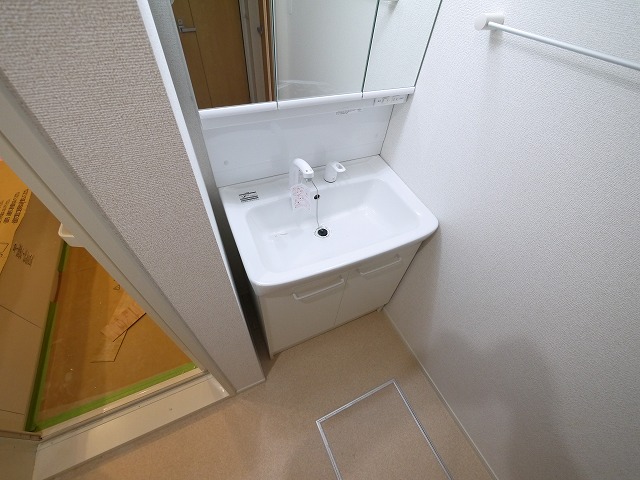 洗面設備　使いやすい洗面所です
