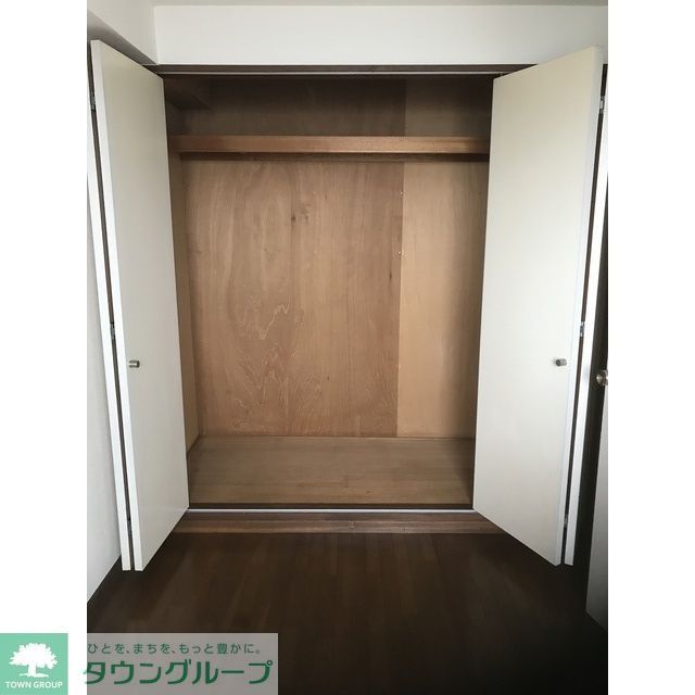 収納　※同タイプ・別部屋の写真になります