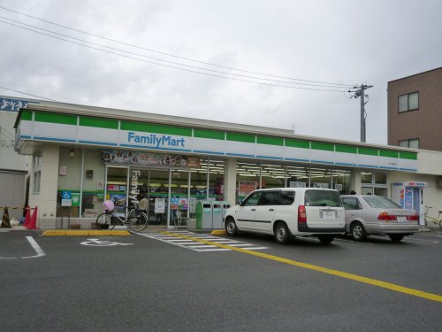コンビニ　ファミリーマート米子糀町店（コンビニ）まで253m