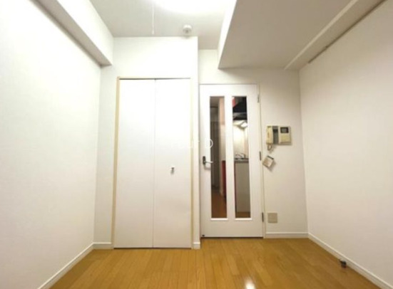 居室・リビング　※別部屋の参考写真です。