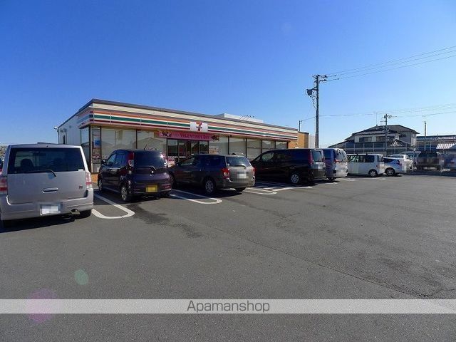 コンビニ　セブンイレブン館林バイパス店（コンビニ）まで400m