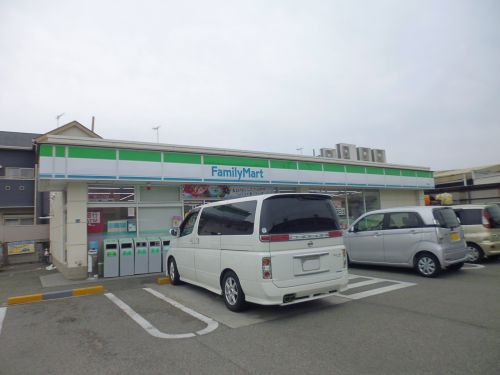 コンビニ　ファミリーマート白水店（コンビニ）まで1243m