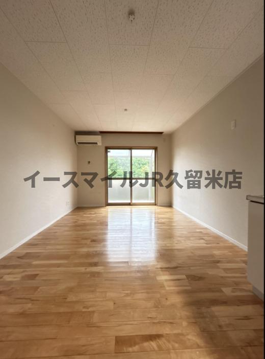居室・リビング　ゆったり過ごせる居間です