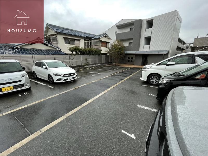 駐車場　駐車スペースもあります