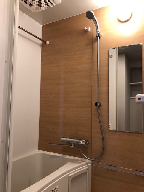 バス・シャワールーム　※写真は同タイプ住戸です。