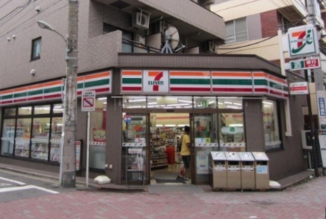 コンビニ　セブンイレブン大田区大森駅南店（コンビニ）まで141m