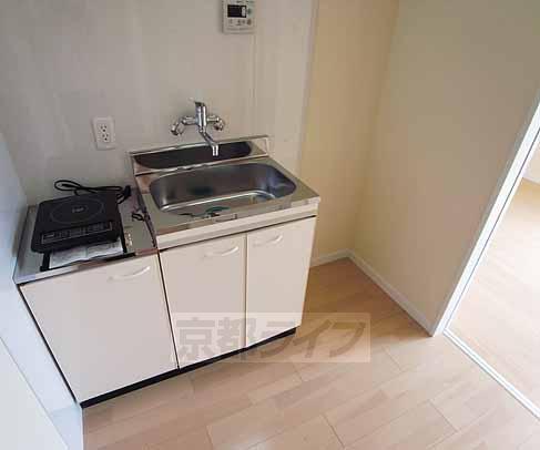 その他部屋・スペース　冷蔵庫はキッチンの横に置けます。