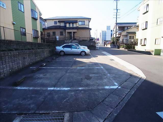 駐車場　ミニミニは全国５００店舗でお部屋探しをサポートします。