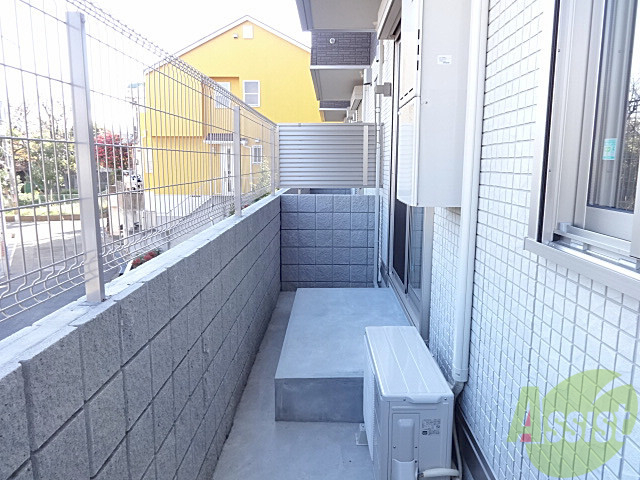 バルコニー　バルコニーもすっきり綺麗。お花やハーブを育てるのも素敵☆