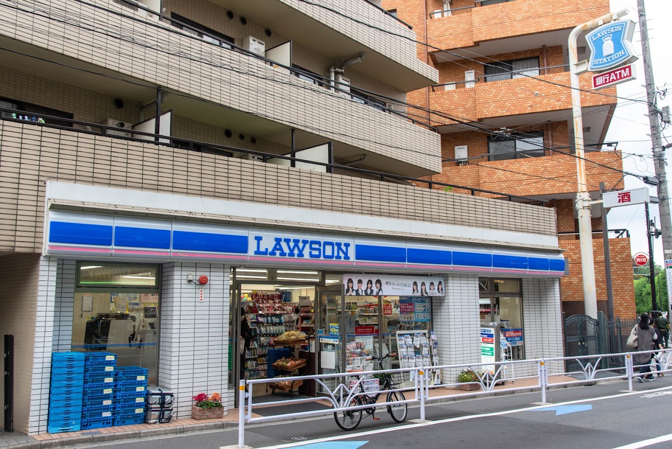 コンビニ　ローソン千駄ヶ谷一丁目店（コンビニ）まで277m