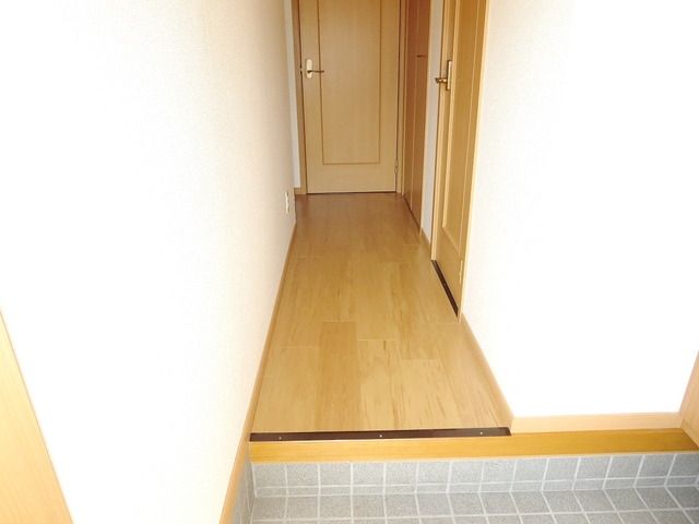 玄関　★お問い合わせはタウンハウジングまで★