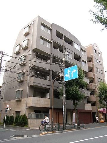 建物外観　重厚感あふれる外観・２００９年リニューアル済み