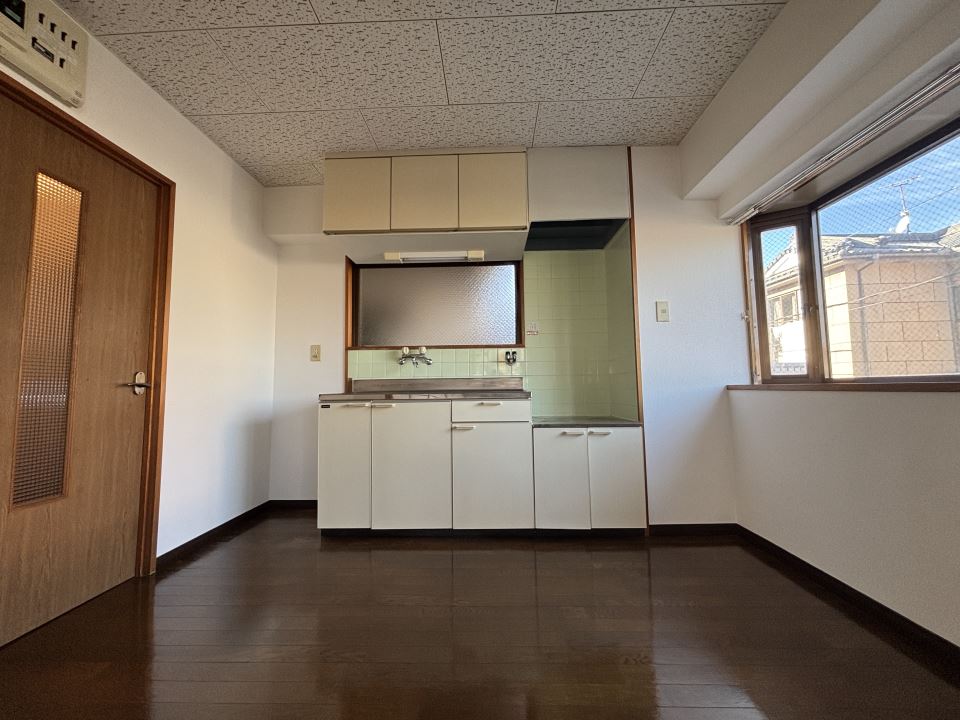 居室・リビング　東向きのお部屋です
