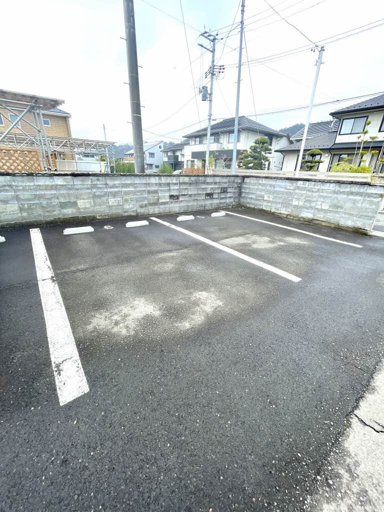駐車場　駐車場