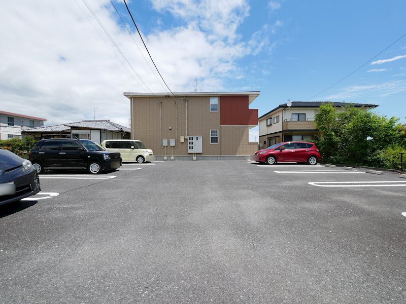 駐車場　敷地内駐車場