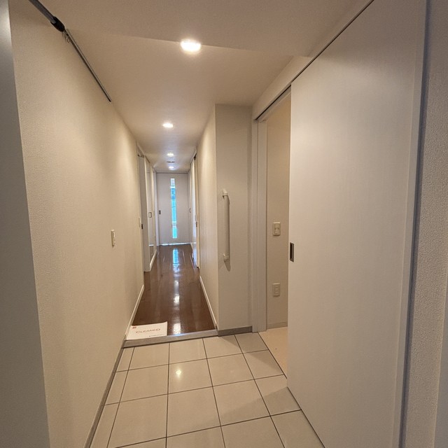 玄関　※写真は同タイプ住戸です。