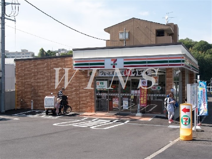 コンビニ　セブンイレブン 川崎三田1丁目店（コンビニ）まで364m