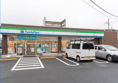 コンビニ　ファミリーマート 田柄二丁目店（コンビニ）まで1345m