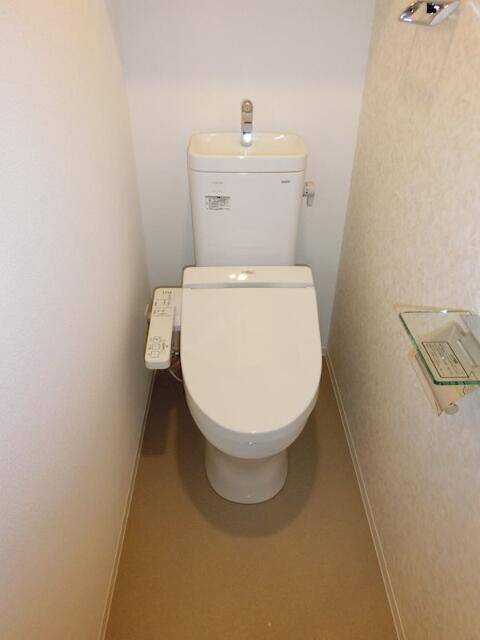 バルコニー　浴室乾燥機完備