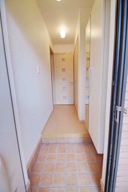 玄関　★お問い合わせはタウンハウジングまで★