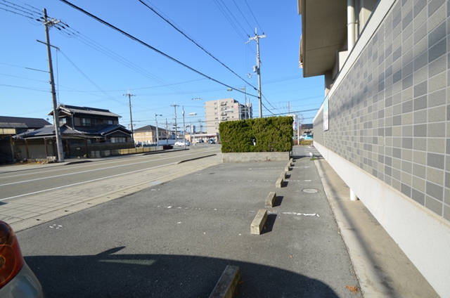 駐車場　敷地内駐車場