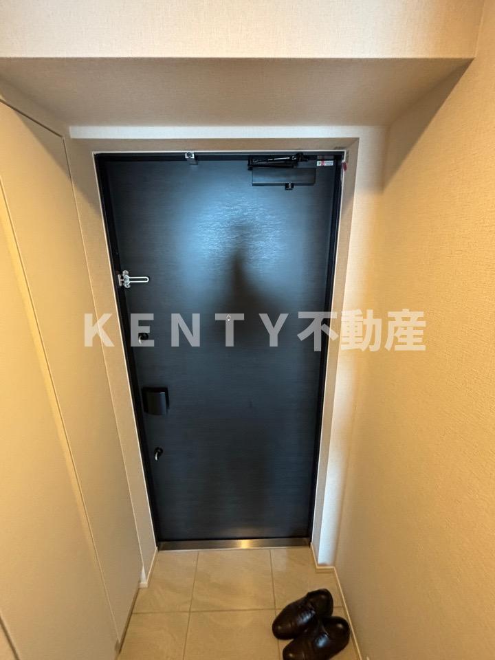 玄関　収納もある玄関です