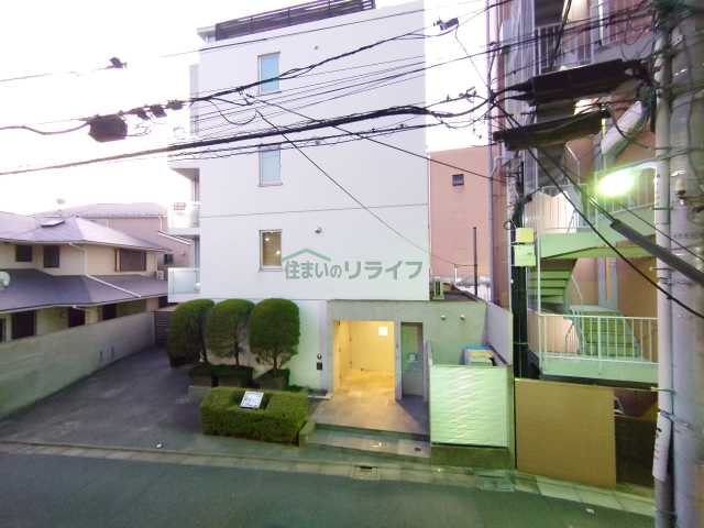 眺望　エルミタージュ南阿佐ヶ谷弐番館