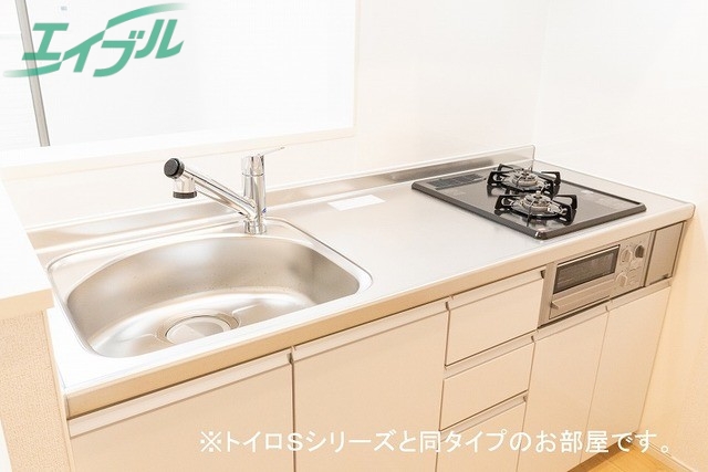 キッチン　同一タイプ部屋写真