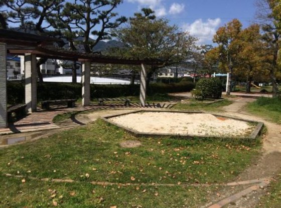公園　岡ノ下緑地（公園）まで488m