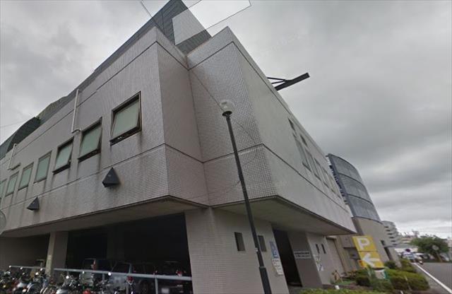 図書館　伊勢原市立図書館（図書館）まで812m