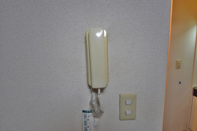 セキュリティ　★インターフォンがついています★