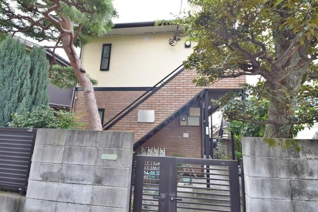 建物外観　★経堂駅徒歩3分の駅から近い物件です★