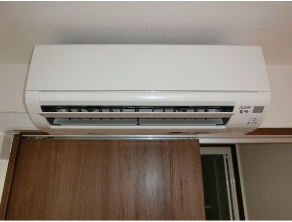 その他設備　夏に便利なエアコン付きです！