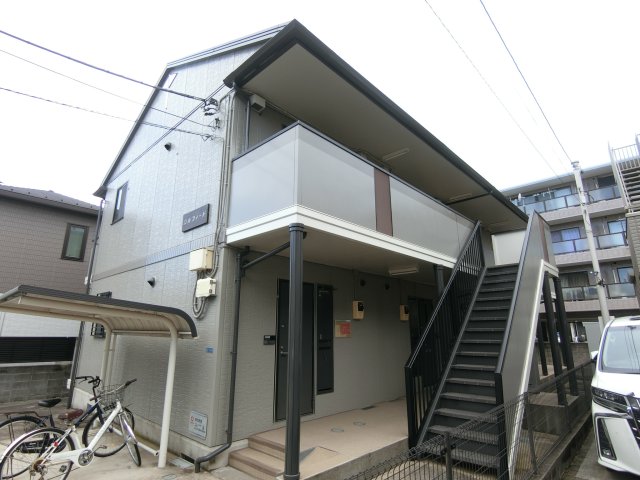 建物外観　1998年完成ハウスメーカー施工物件♪