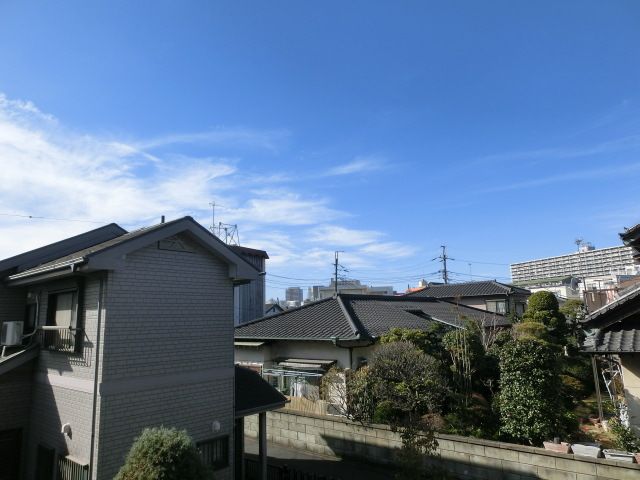 眺望　住宅街に立地しております。