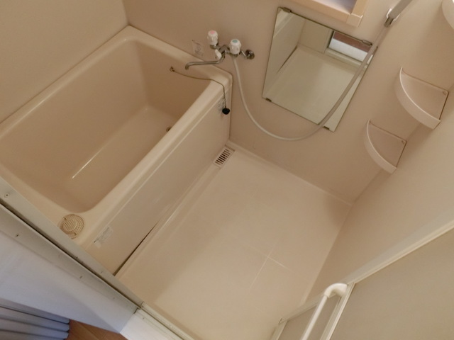 バス・シャワールーム　水周りもしっかりリフォーム済み。