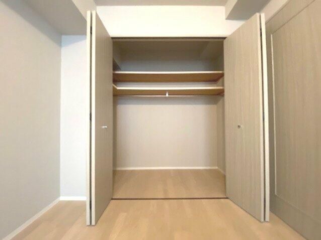 収納　写真は同タイプ住居です。