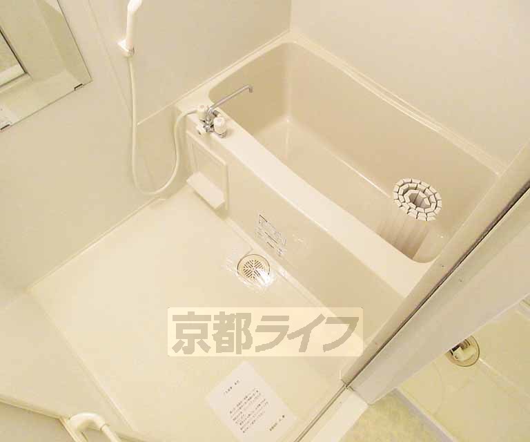 バス・シャワールーム　大きなお風呂です。