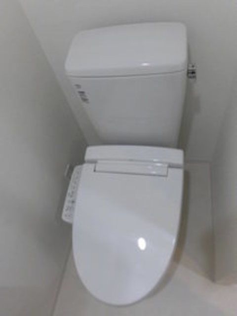 トイレ　★温水洗浄便座★