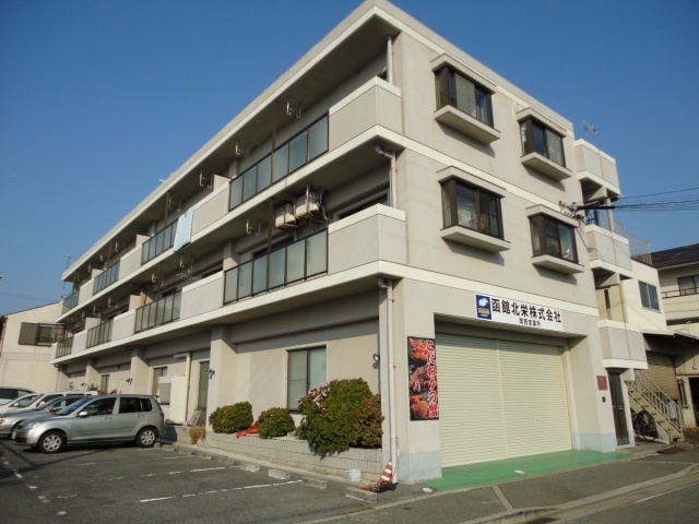 建物外観　ポートパレ
